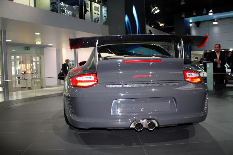  Porsche 911 GT3 RS 2010 года  (фото 10 из 33)